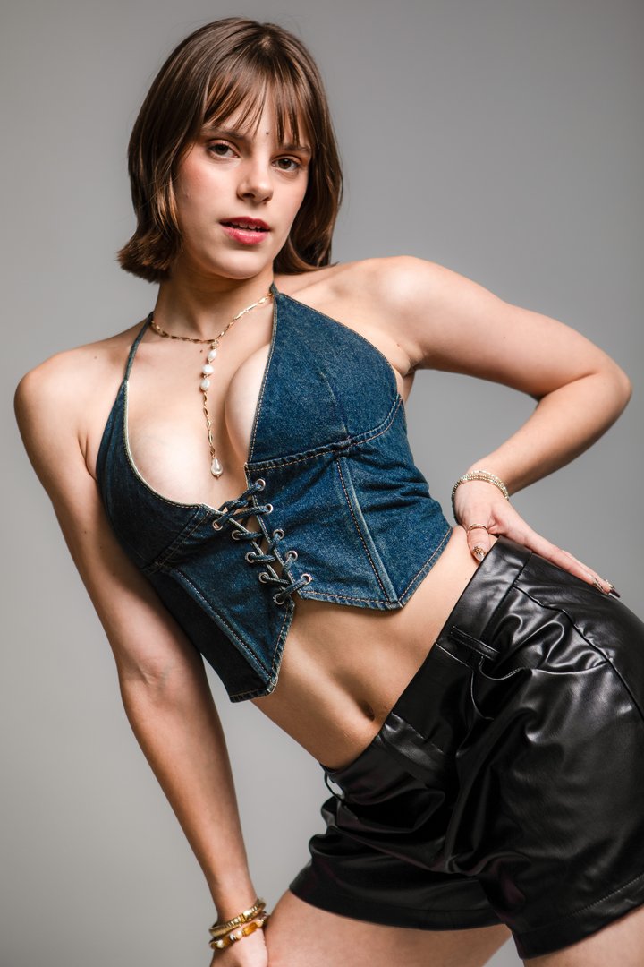 Headshot of Leah Schwartzenberger